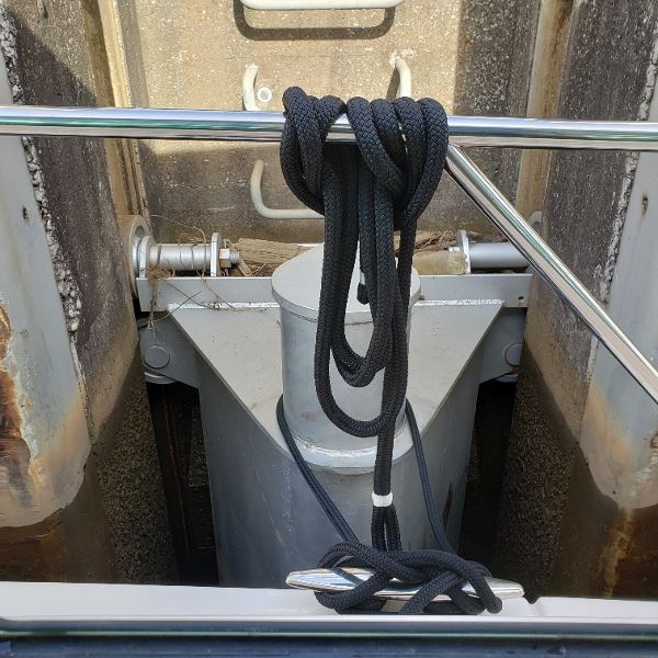 These are floating bollards that we tie to in the locks.